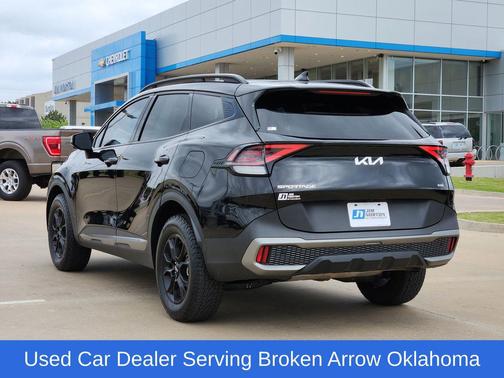 Ebony Black 2023 Kia Sportage S