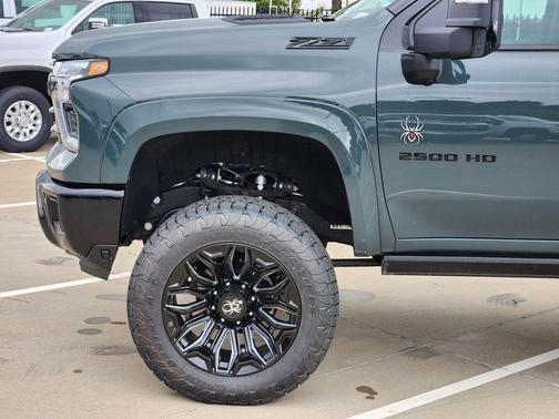 2025 Chevrolet Silverado 2500 LTZ