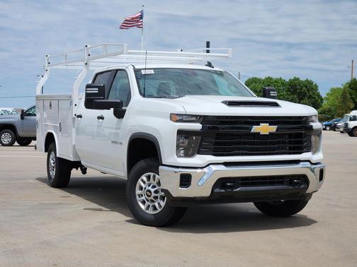 Summit White 2026 Chevrolet Silverado 2500 WT