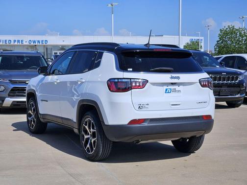Bright White Clearcoat 2025 Jeep Compass Limited