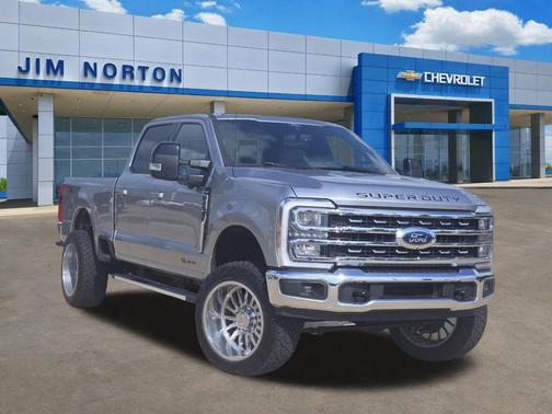Iconic Silver Metallic 2024 Ford F-250 Lariat