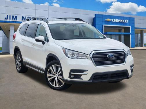Crystal White Pearl 2022 Subaru Ascent Limited 7-Passenger