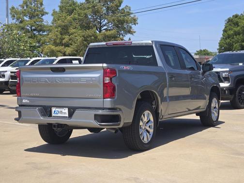 Sterling Gray Metallic 2026 Chevrolet Silverado 1500 Custom