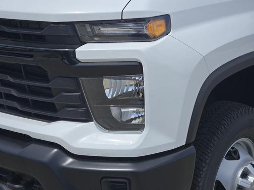 Summit White 2026 Chevrolet Silverado 3500 WT