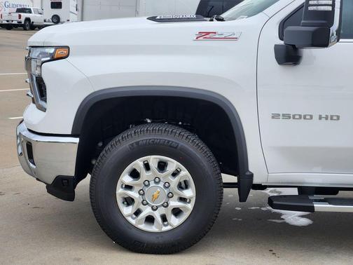 2025 Chevrolet Silverado 2500 LTZ