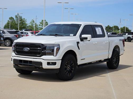 Star White Metallic Tri-Coat 2025 Ford F-150 Lariat