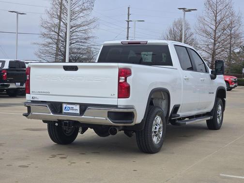Summit White 2026 Chevrolet Silverado 2500 LT