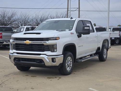 Summit White 2026 Chevrolet Silverado 2500 LT
