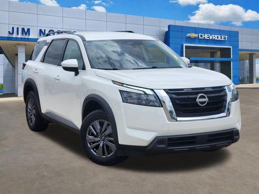Glacier White 2025 Nissan Pathfinder SV 4WD