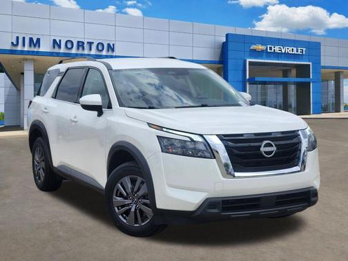 Glacier White 2025 Nissan Pathfinder SV 4WD