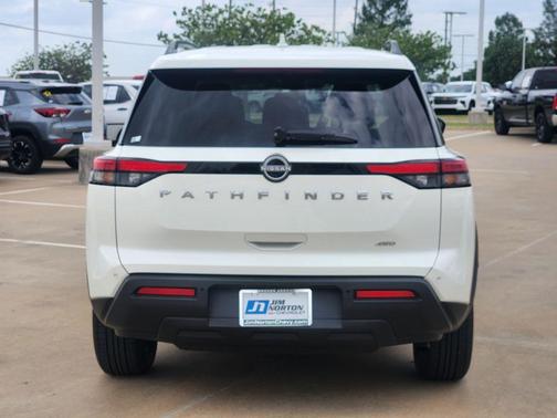 Glacier White 2025 Nissan Pathfinder SV 4WD