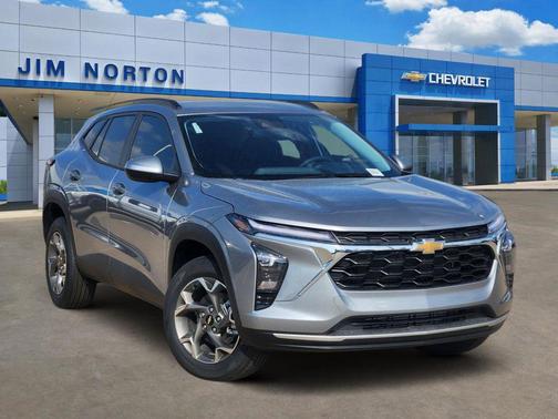 Sterling Gray Metallic 2026 Chevrolet Trax LT
