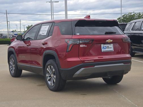 Radiant Red Tintcoat 2026 Chevrolet Equinox 1LT