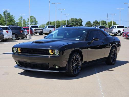 Pitch Black Clearcoat 2021 Dodge Challenger GT