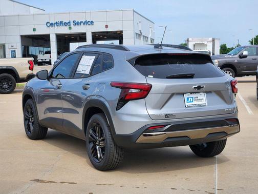 Sterling Gray Metallic 2026 Chevrolet Trax FWD ACTIV