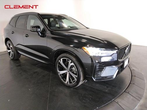 2022 Volvo XC60 Recharge Plug-In Hybrid T8 R-Design