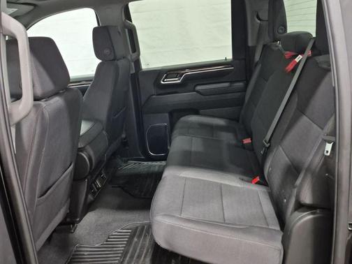 Onyx Black 2025 GMC Sierra 2500 SLE