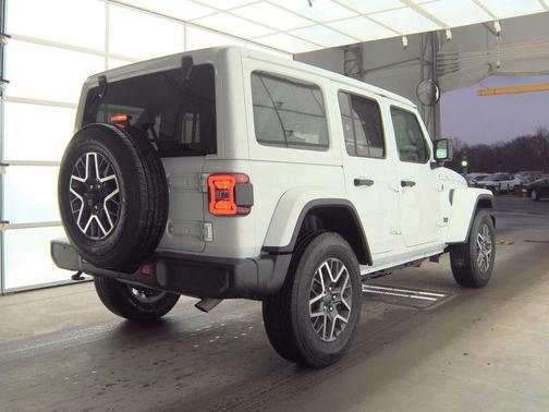 Bright White Clearcoat 2025 Jeep Wrangler Sahara