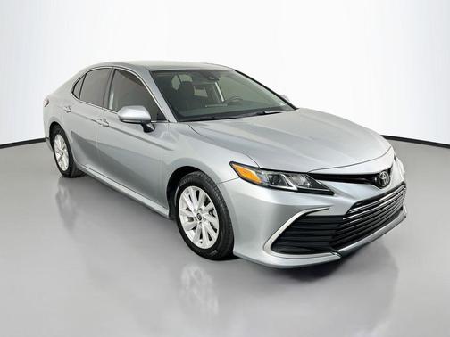 Celestial Silver Metallic 2022 Toyota Camry LE