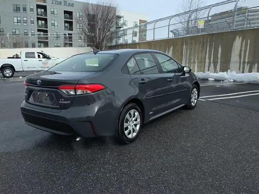 2024 Toyota Corolla Hybrid LE