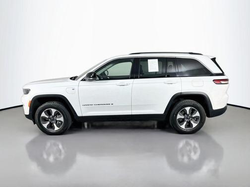 Bright White Clearcoat 2022 Jeep Grand Cherokee 4xe Base