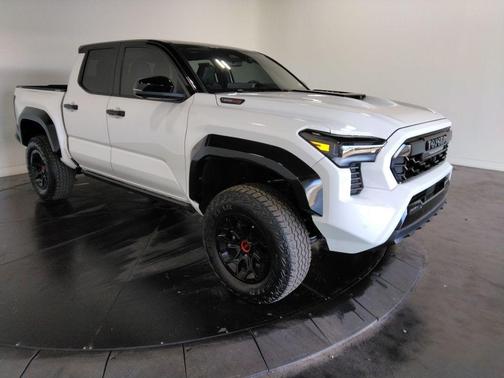 2024 Toyota Tacoma Hybrid TRD PRO