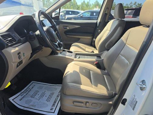 Platinum White Pearl 2021 Honda Pilot EX-L