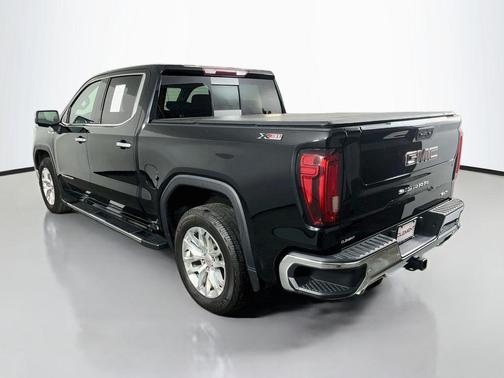 Onyx Black 2020 GMC Sierra 1500 SLT