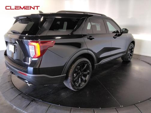 2023 Ford Explorer ST-Line