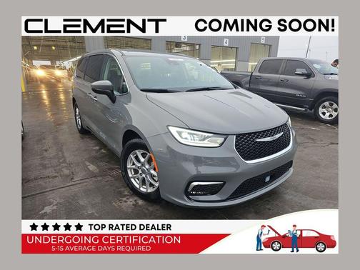 2023 Chrysler Pacifica Touring-L