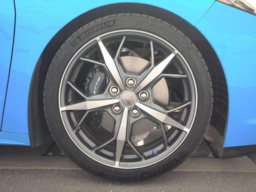 Rapid Blue 2021 Chevrolet Corvette Stingray w/3LT