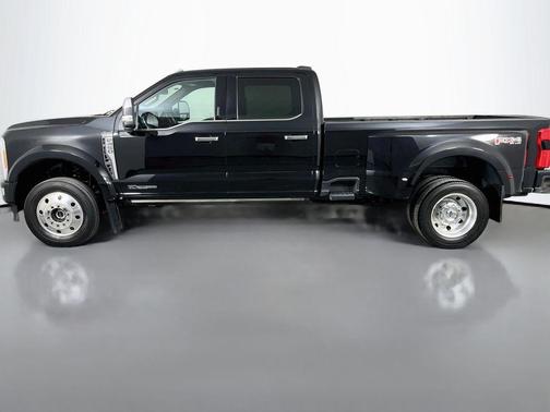 Agate Black Metallic 2023 Ford F-450 Platinum