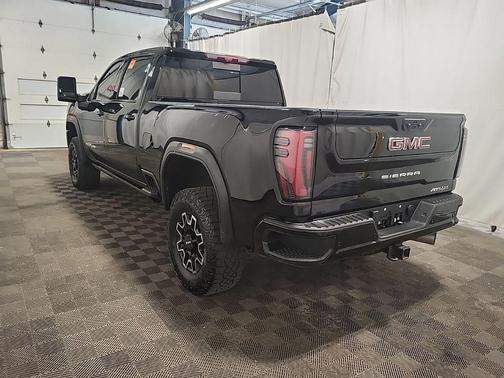 Onyx Black 2024 GMC Sierra 2500 AT4X