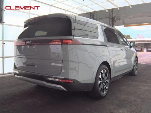 2024 Kia Carnival EX