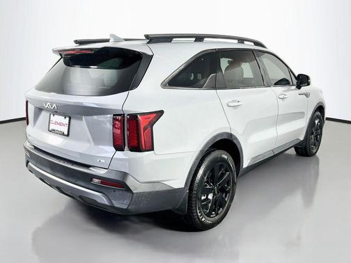 Wolf Gray 2023 Kia Sorento X-Line S
