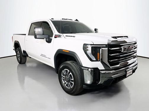 Summit White 2025 GMC Sierra 3500 SLE