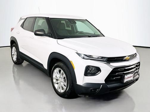 Iridescent Pearl Tricoat 2021 Chevrolet Trailblazer LS