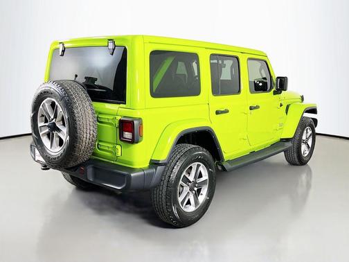Limited Edition Gecko Clear 2021 Jeep Wrangler Unlimited Sahara