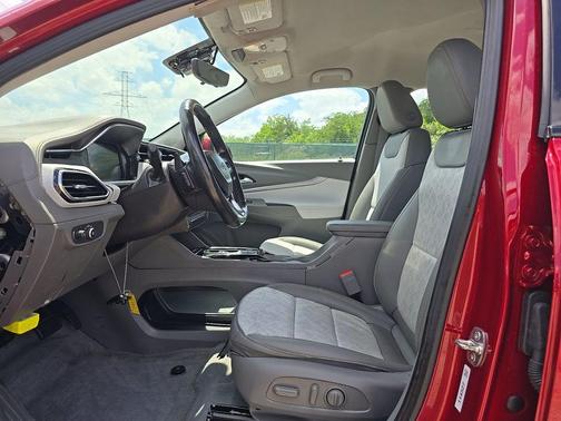 Cherry Red Tintcoat 2022 Chevrolet Bolt EUV Premier
