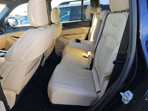 2022 Jeep Grand Cherokee 4xe Base