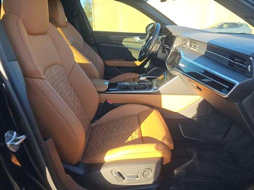 2024 Audi RS 6 Avant 4.0T quattro performance