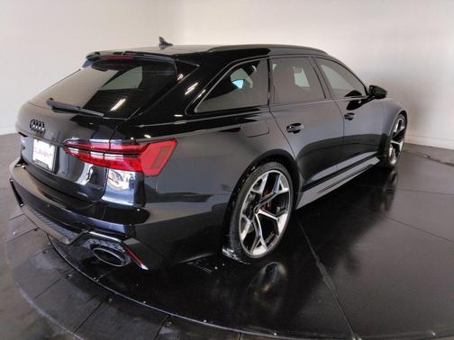 2024 Audi RS 6 Avant 4.0T quattro performance