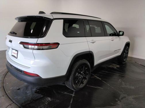 2024 Jeep Grand Cherokee L Laredo