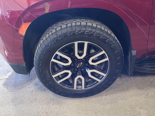 Radiant Red 2024 Chevrolet Suburban High Country