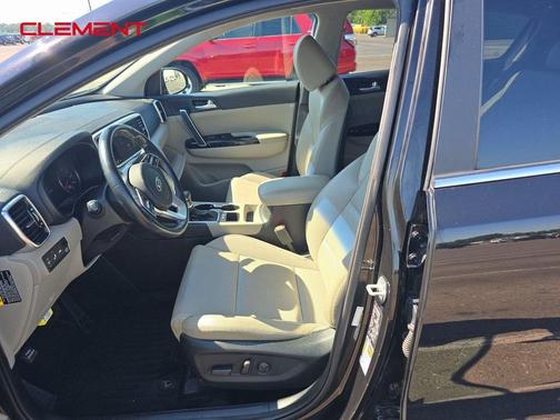 2022 Kia Sportage EX