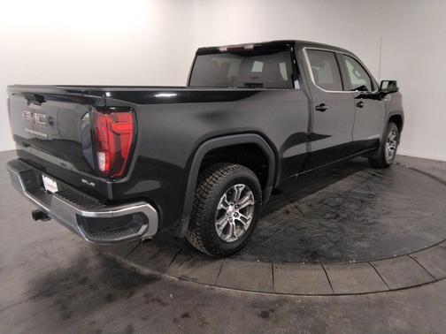 2022 GMC Sierra 1500 SLE