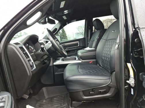 Diamond Black 2023 RAM 1500 Classic SLT