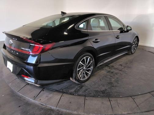 2023 Hyundai SONATA Limited