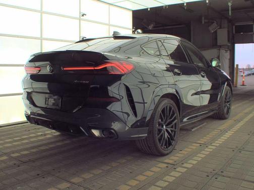 2023 BMW X6 xDrive40i