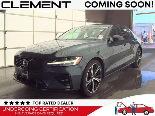 2024 Volvo S60 B5 Core Dark Theme